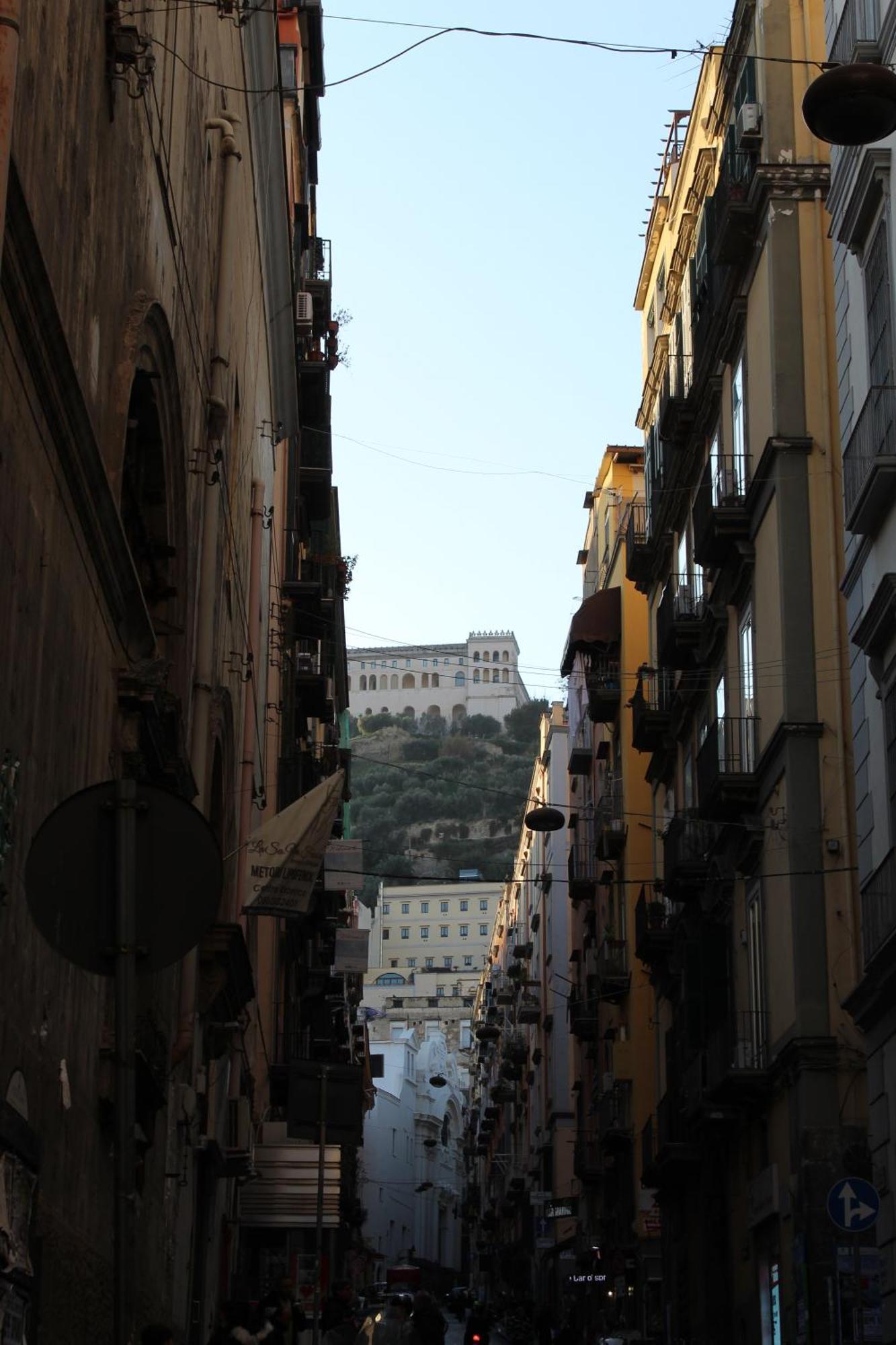 Blackwoody Contemporary Rooms - Napoli Centro Storico Via Toledo Exterior photo